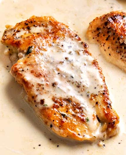 One Pan Creamy Garlic Chicken Breasts