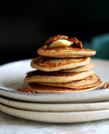 Vegan Banana Oat Pancakes (Gluten-free)