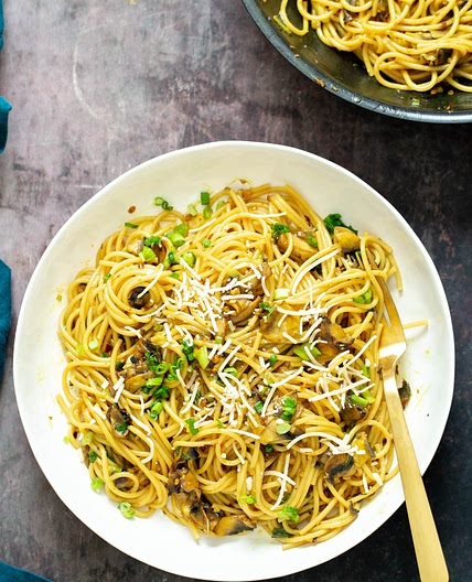 Vegan Garlic Noodles