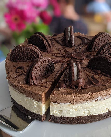 Gluten Free Oreo Cheesecake