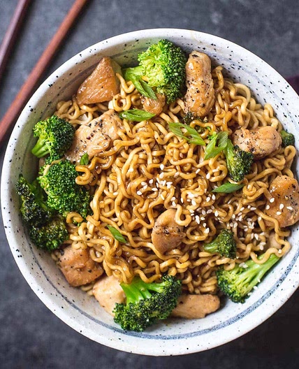20-Minute Chicken Ramen Stir-Fry