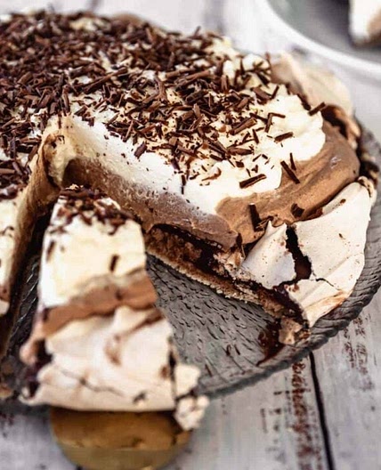 Chocolate Layered Pavlova