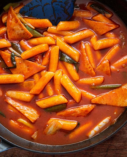 Authentic Tteokbokki (Korean Spicy Rice Cakes)