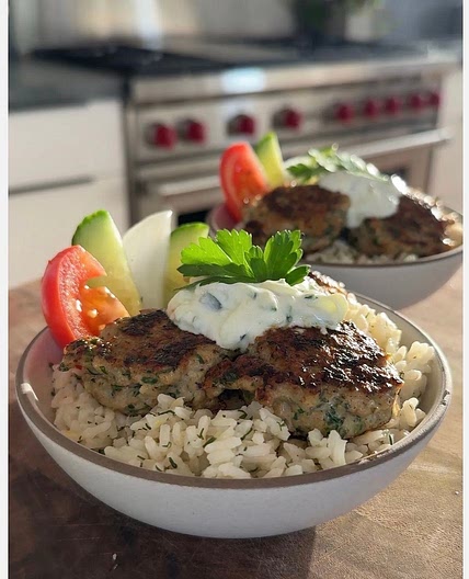 Chicken kofta with tzatziki and lemon dill rice✨