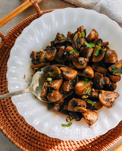 Braised Mushrooms (Chinese-Style)