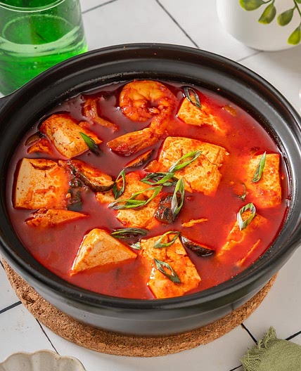Korean Spicy Soft Tofu Soup (Soondubu Jjigae)