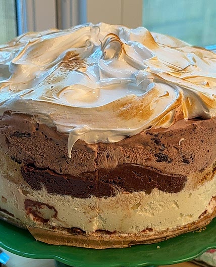 Smores Ice Cream Cake – The Ultimate Frozen Summer Dessert