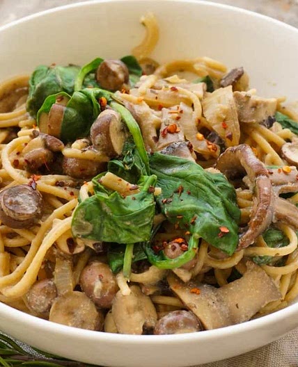 Sautéed Mushroom and Spinach One-Pot Pasta