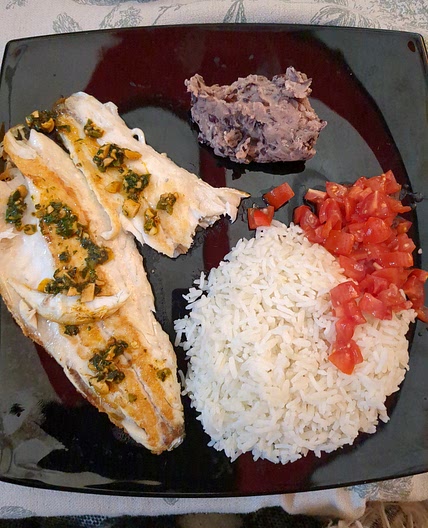 BRANZINO ALLA MESSICANA CON FAGIOLI ALLA PAPRIKA