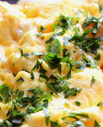 Ovos mexidos de café da manhã