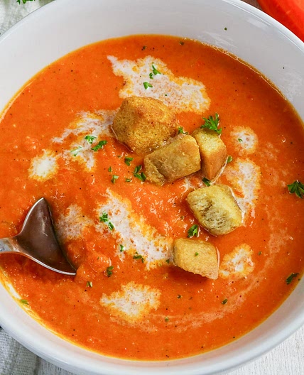 Easy Creamy Carrot Soup Recipe