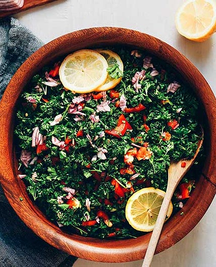 Grain-Free Tabbouleh Salad (6 Ingredients!)