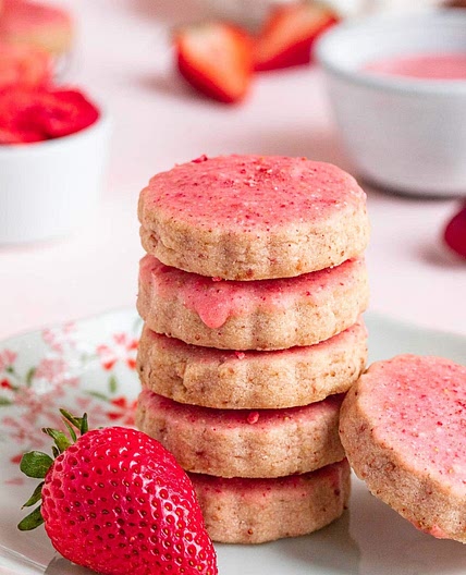 Soft and Tender Strawberry Shortbread Cookies