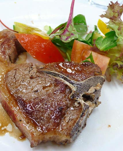 Receita de T-bone de cordeiro grelhado