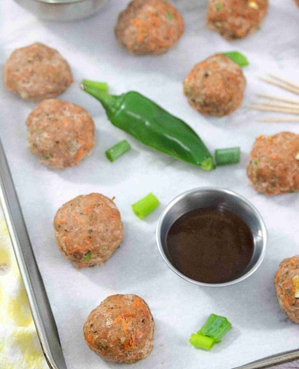 Spicy Baked Turkey Meatballs Recipe (Whole30)
