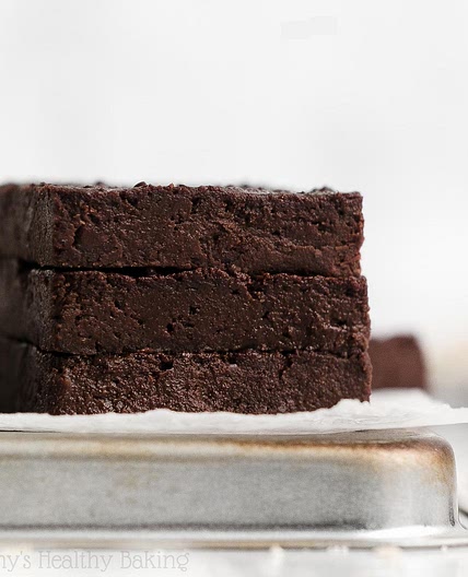 Healthy One-Bowl Fudgy Flourless Chocolate Chip Brownies