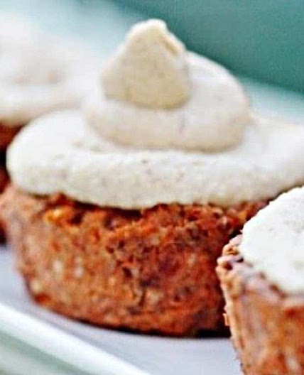 Raw Vegan Carrot Cake Cupcakes