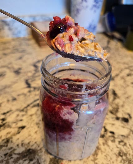 Overnight Berry Oats Low FODMAP gluten free