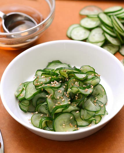 Sunomono Salad Recipe (Japanese Cucumber Salad)