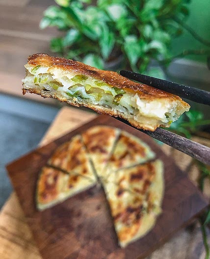 Crispy Scallion Pancakes