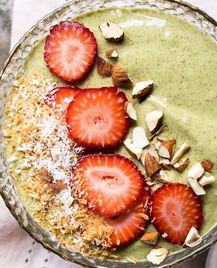(Overnight!) Paleo & Keto Matcha Breakfast Bowl