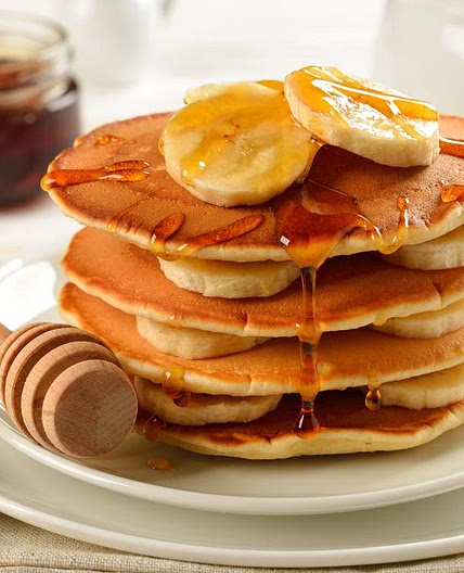 Receita de Panqueca americana com banana e mel