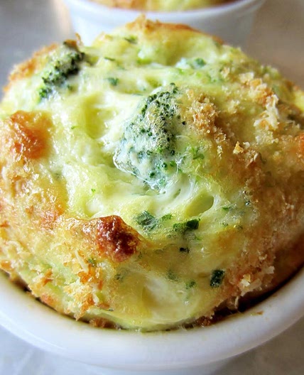 Receita de Suflê de brócolis de microondas