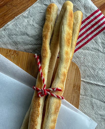 Italian sourdough grissini (breadsticks)