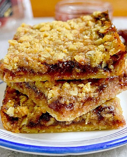 Strawberry Crumble Bars