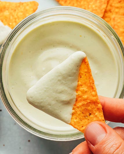 Creamy Cashew Jalapeño Sauce (6 Ingredients!)