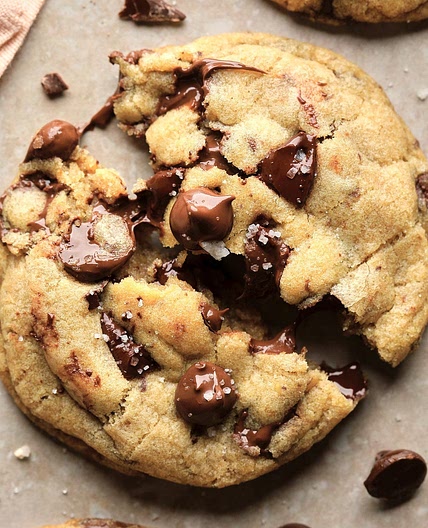 Perfect Vegan Chocolate Chip Cookies