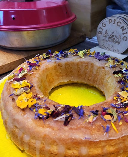 Lemon Drizzle Omnia Cake