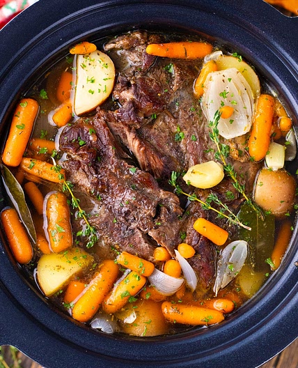Slow Cooker Pot Roast with Red Wine