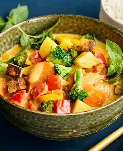 Veganes Thai-Curry – einfach & so cremig!