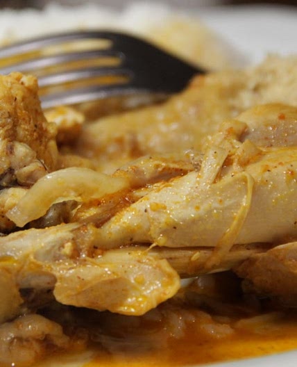 Frango de panela de pressão sem água
