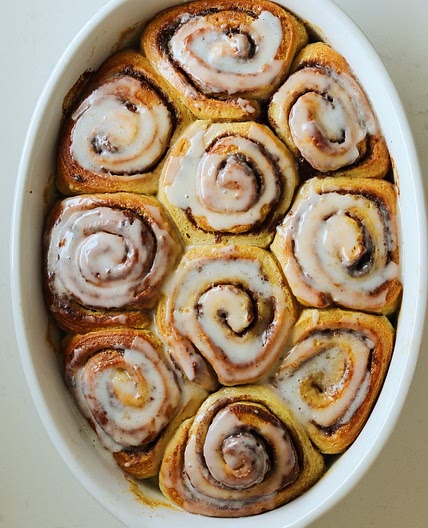 Viral Tiktok Cinnamon Rolls with Heavy Cream