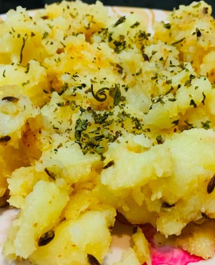 फलाहारी आलू (falahari aloo recipe in Hindi)