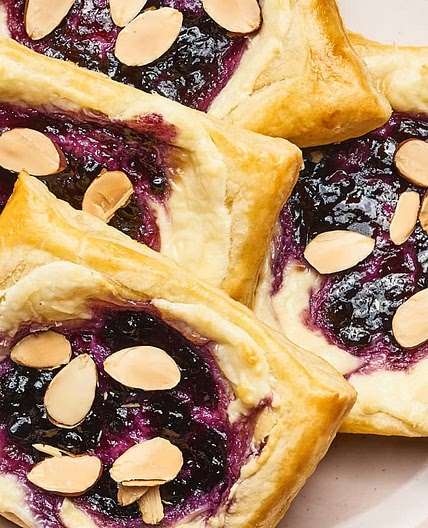 The Easiest Cream Cheese Breakfast Pastries