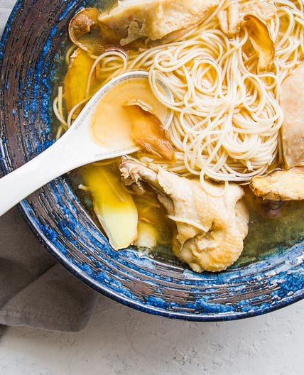 Sesame Oil Chicken Soup (MáYóuJī) | 麻油雞