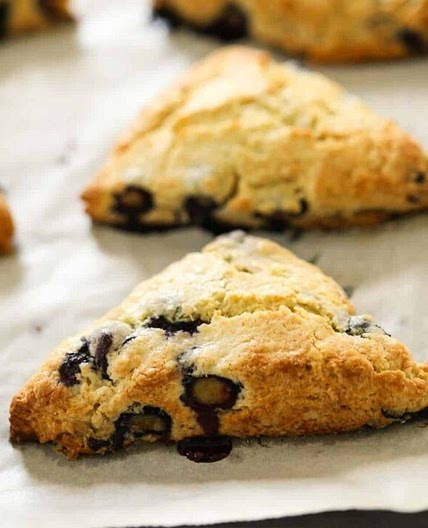 Lemon Blueberry Scones Recipe with Lemon Glaze