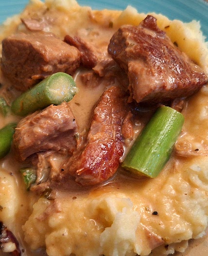 Kalbsragout mit Spargeln