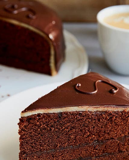 Sachertorte mit Marzipan – nach Originalrezept