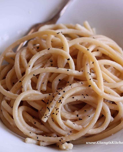 Bucatini Cacio e Pepe