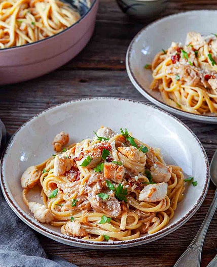 Caramelized Onion and Chicken Linguine