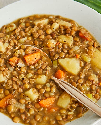 Vegetarischer Linseneintopf – SO lecker & einfach