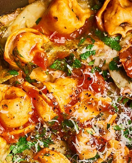 Recipe: One-Hour Cheesy Spinach Slow Cooker Tortellini