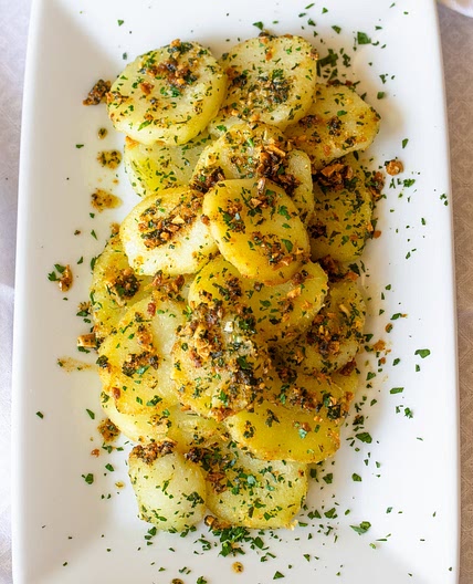 Garlic Butter Potatoes with Parsley