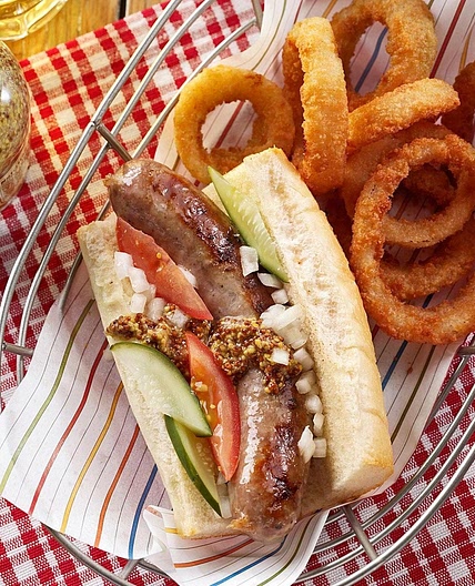 Grilled Seasoned Bratwurst