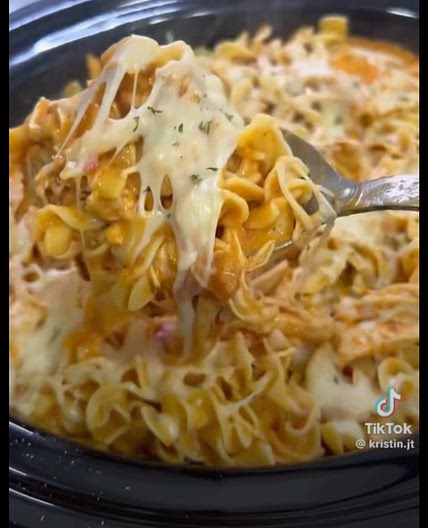 Chicken pasta alfredo