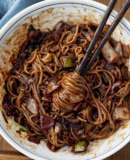 Korean Black Bean Noodles (Jajangmyeon)